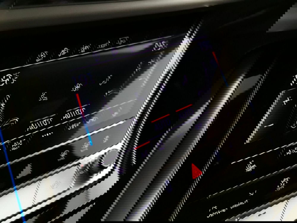 Audi Q8 usata a Chieti (16)