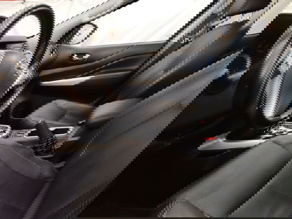 Nissan Navara usata a Roma (12)