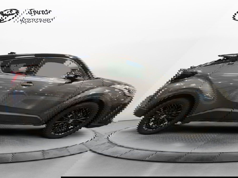 Toyota Toyota C-HR usata a Roma (17)