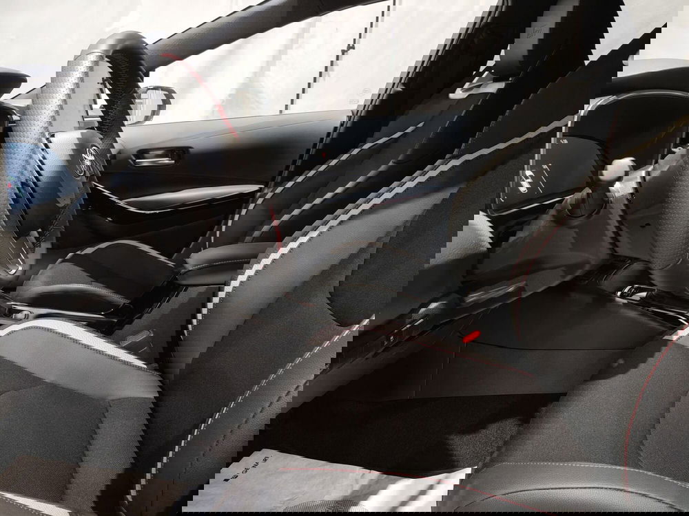 Toyota Corolla Touring Sports nuova a Roma (14)