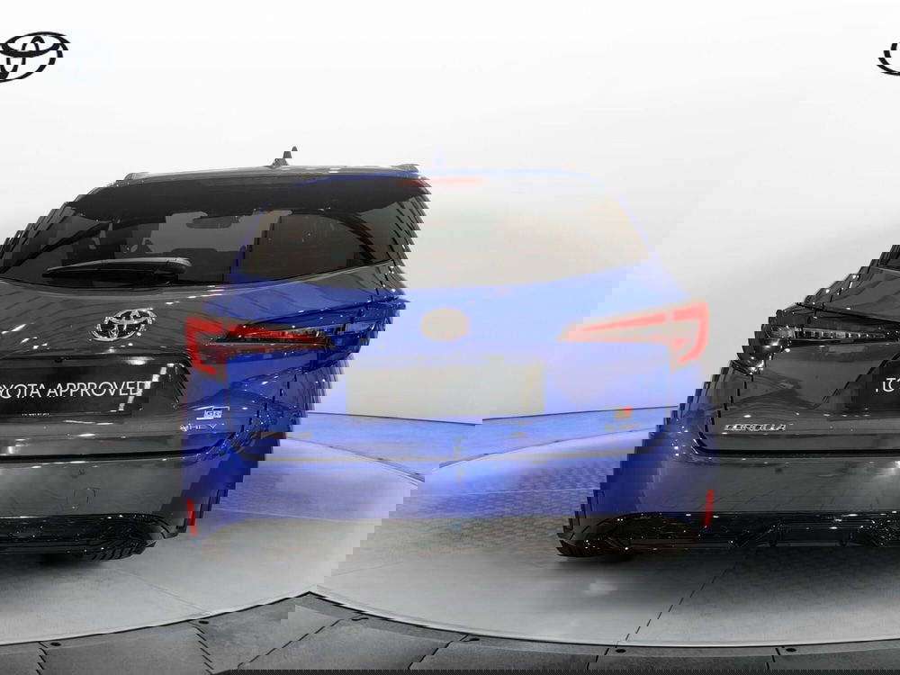 Toyota Corolla Touring Sports nuova a Roma (3)