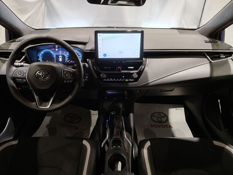 Toyota Corolla Touring Sports nuova a Roma (8)