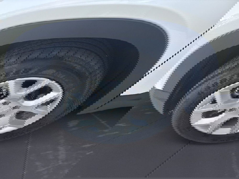 Jeep Avenger nuova a Agrigento (14)