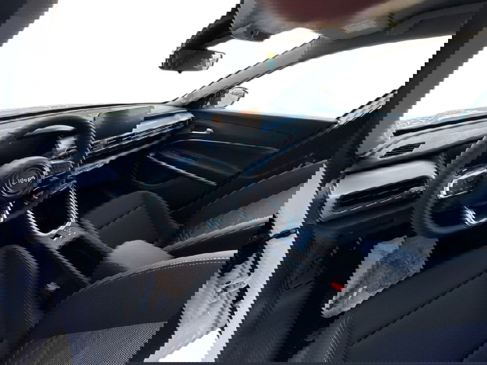 Jeep Avenger nuova a Agrigento (17)