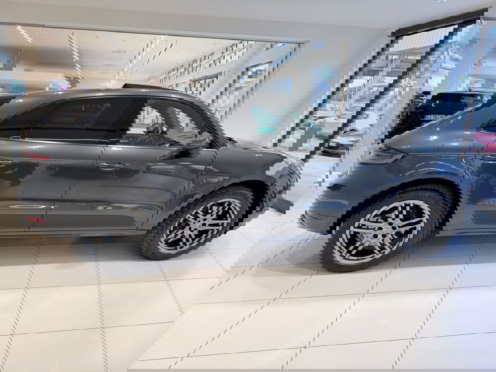 Porsche Macan usata a Latina (3)