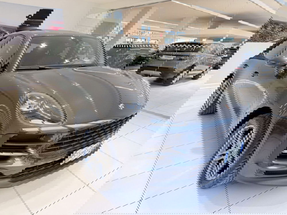 Porsche Macan usata a Latina (4)