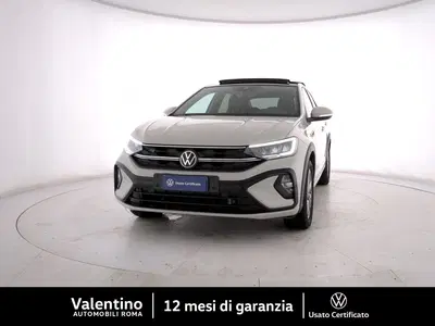 Volkswagen Taigo 1.0 TSI 110 CV DSG R-Line del 2023 usata a Roma