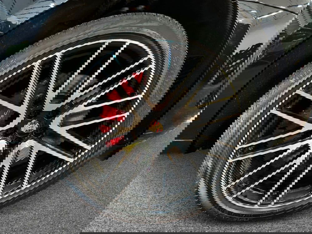 Porsche Macan usata a Bari (6)