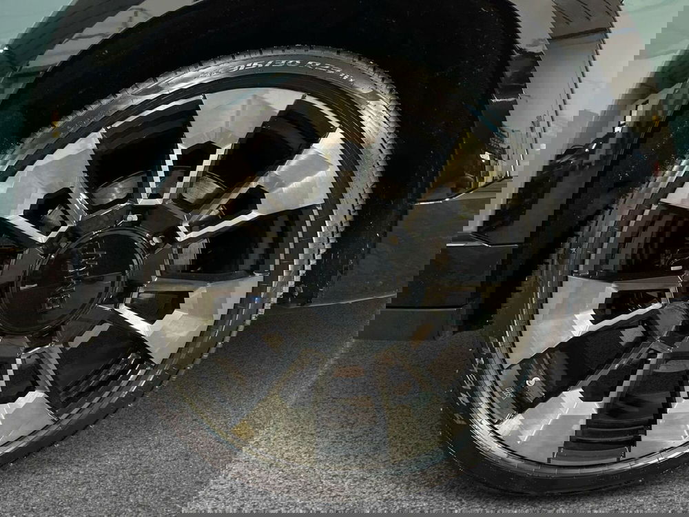 BMW XM usata a Bari (6)