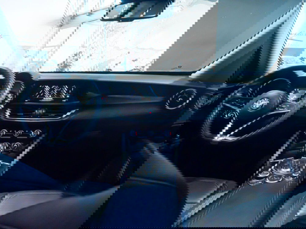 Alfa Romeo Stelvio usata a Macerata (15)