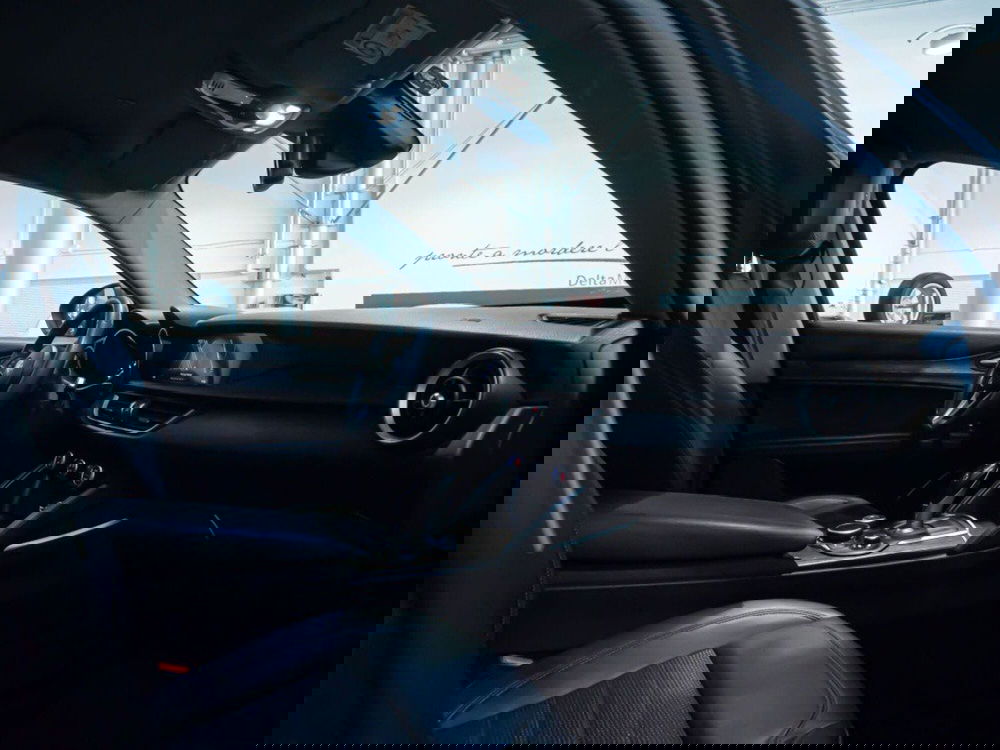 Alfa Romeo Stelvio usata a Macerata (16)