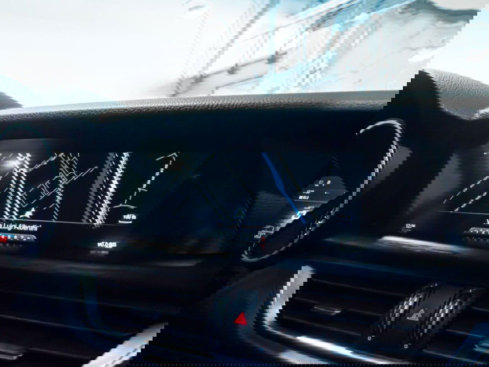 Alfa Romeo Stelvio usata a Macerata (17)