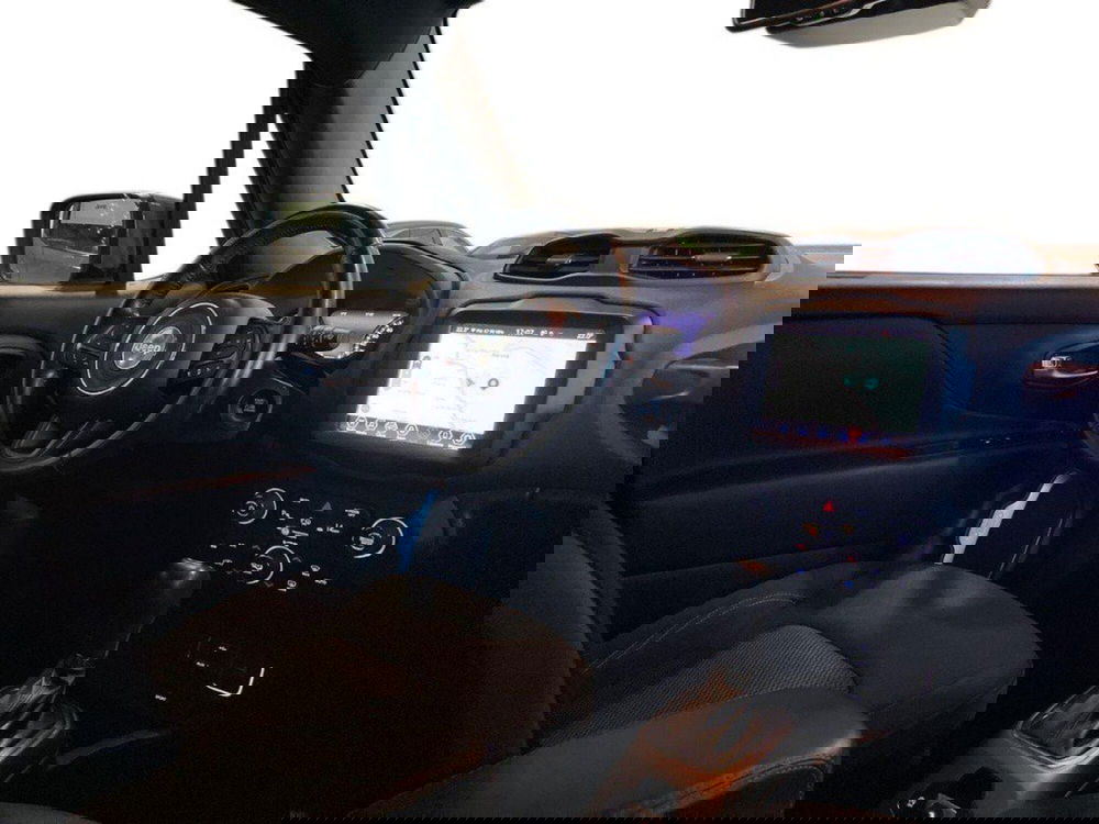 Jeep Renegade usata a Macerata (12)