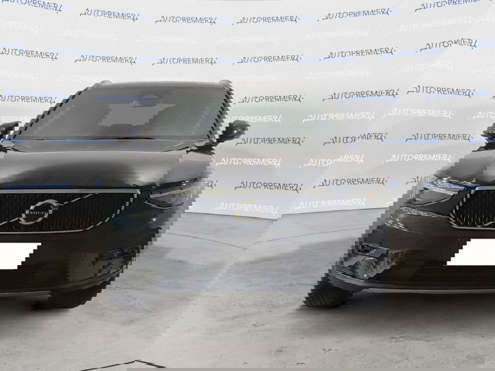 Volvo XC40 usata a Como (2)