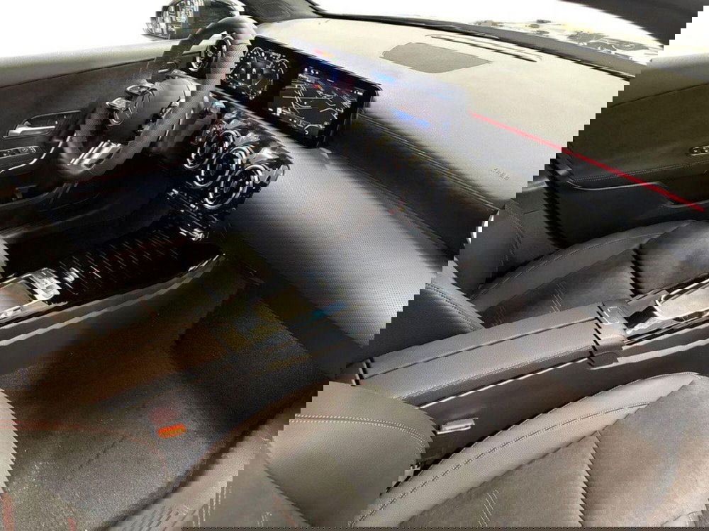 Mercedes-Benz Classe A Sedan nuova a Rimini (12)