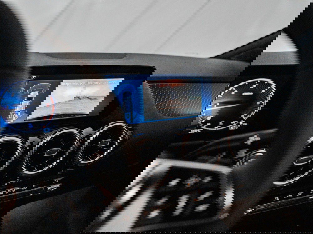 Mercedes-Benz Classe B nuova a Macerata (14)