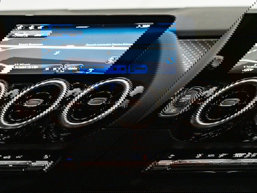 Mercedes-Benz Classe B nuova a Macerata (19)