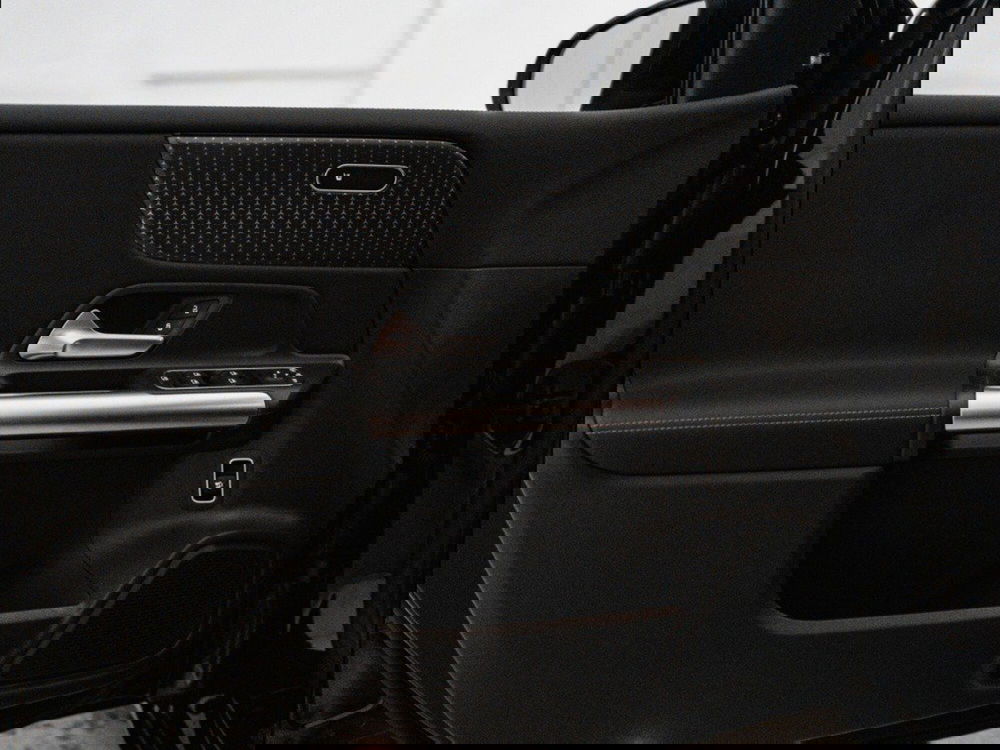 Mercedes-Benz Classe B nuova a Macerata (9)