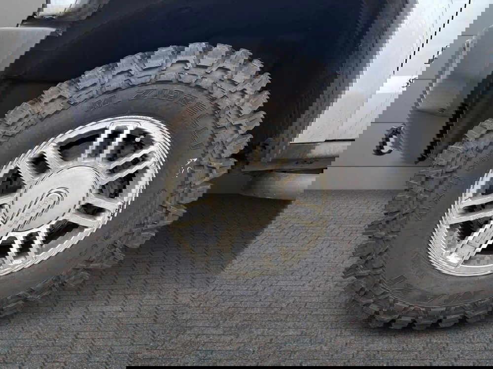 Hummer H3 usata a Torino (7)