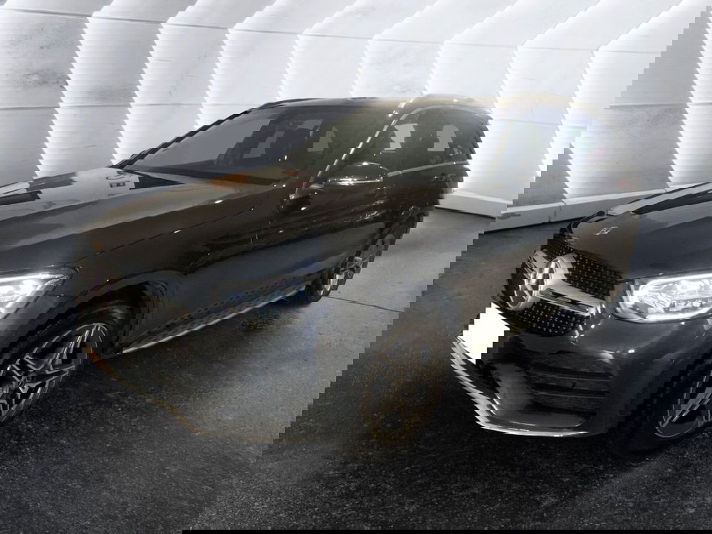 Mercedes-Benz GLC SUV usata a Napoli