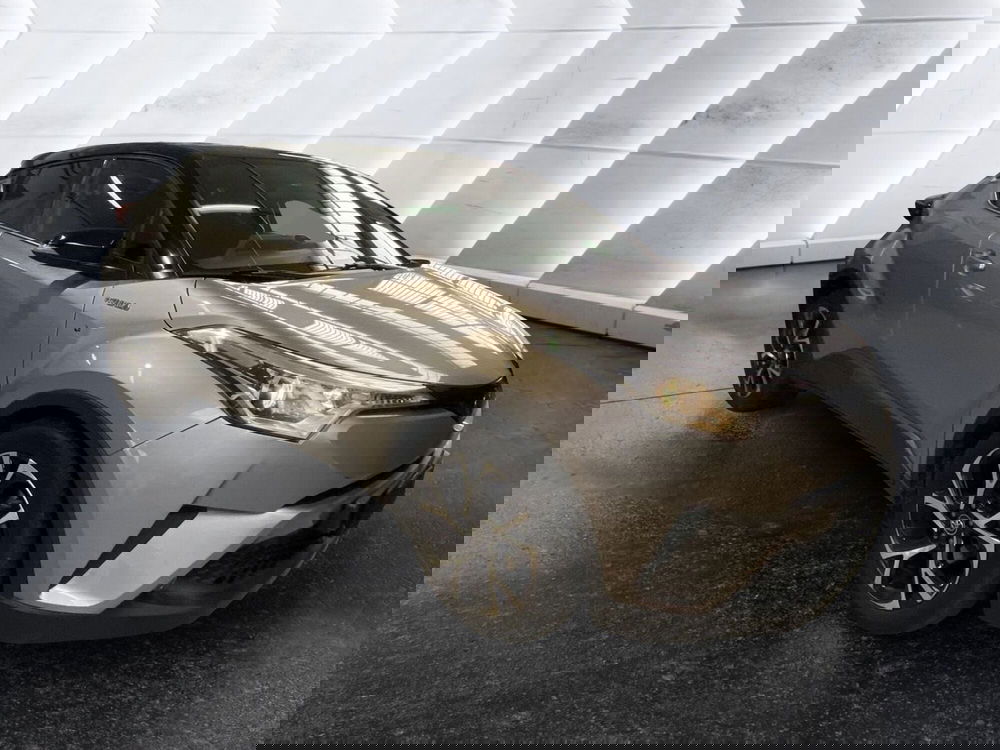 Toyota Toyota C-HR usata a Napoli (3)