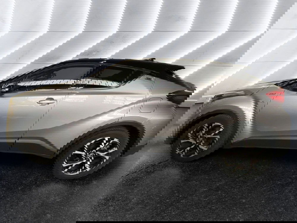Toyota Toyota C-HR usata a Napoli (4)