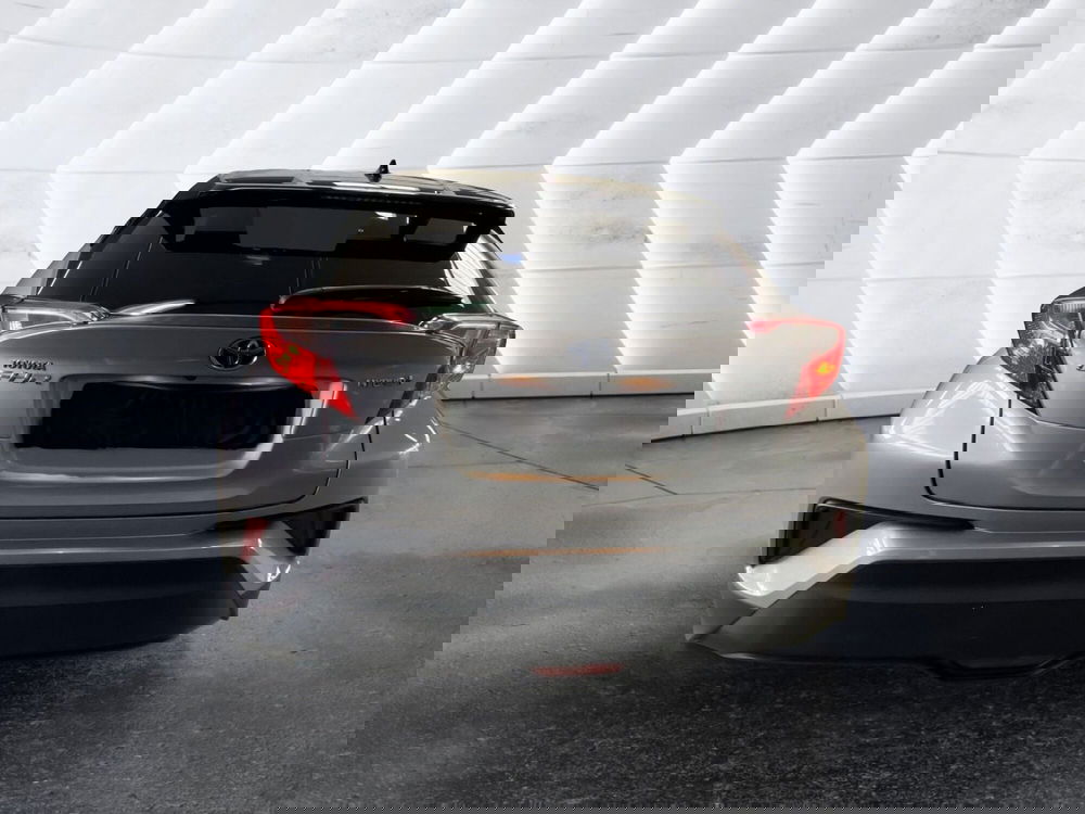 Toyota Toyota C-HR usata a Napoli (8)