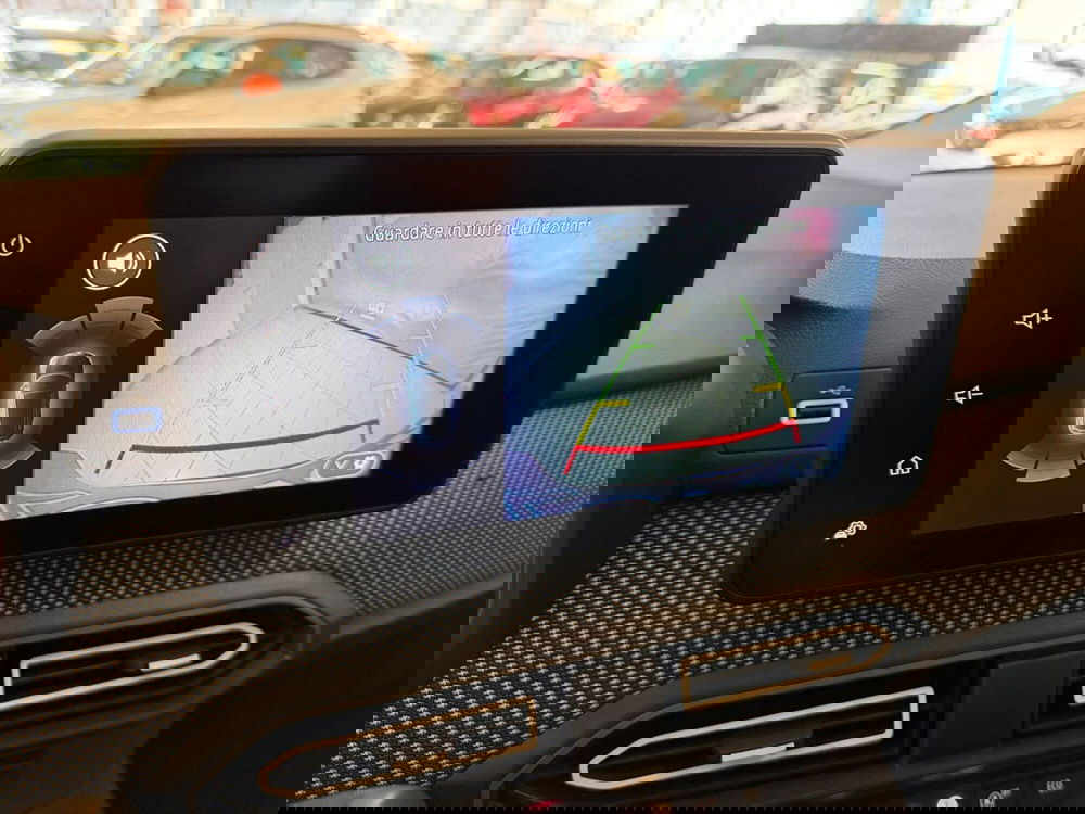 Dacia Jogger usata a Brescia (11)