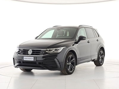 Volkswagen Tiguan 2.0 tdi R-Line 150cv dsg del 2024 usata a Alessandria