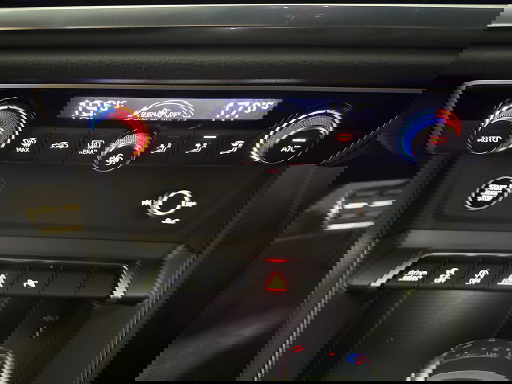 Audi Q3 Sportback usata a Napoli (16)