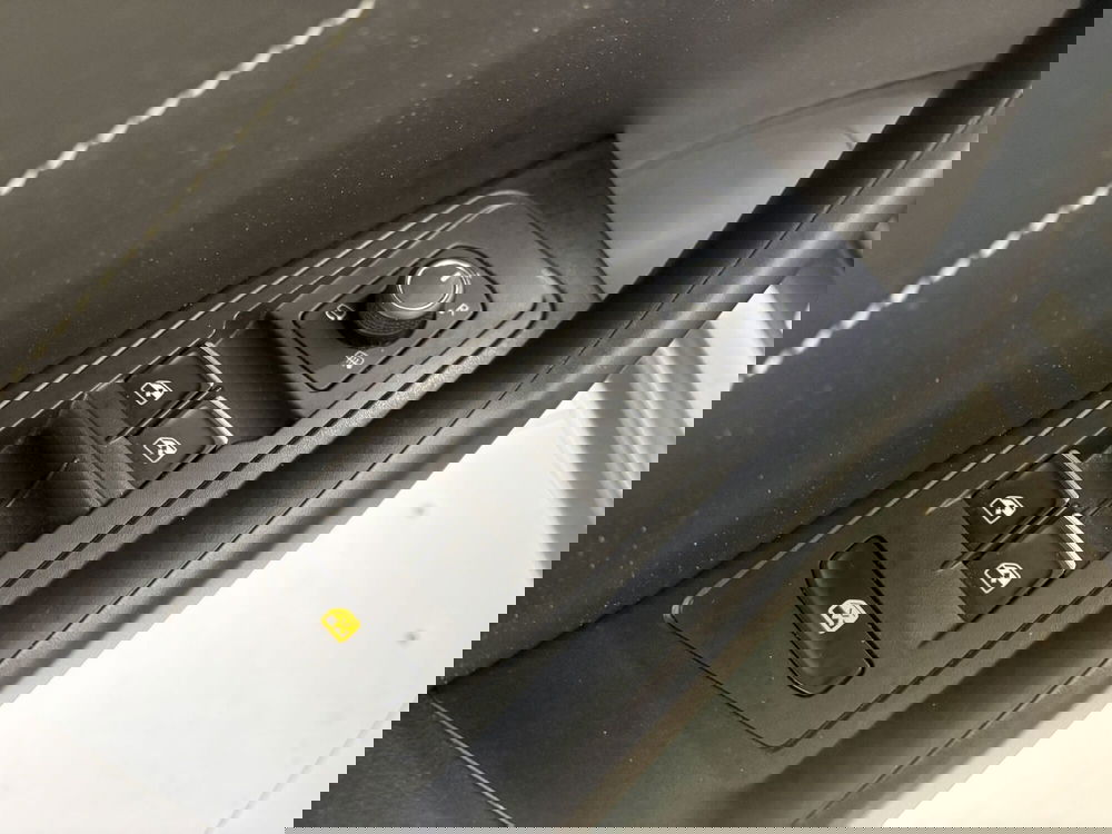 Volkswagen T-Roc usata a Napoli (11)