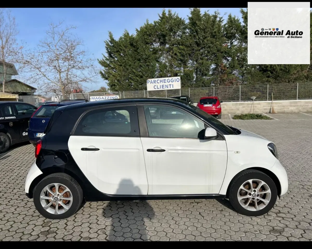 smart forfour usata a Lucca (8)