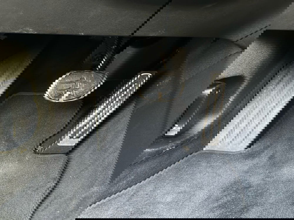 BMW Serie 1 usata a Caserta (12)