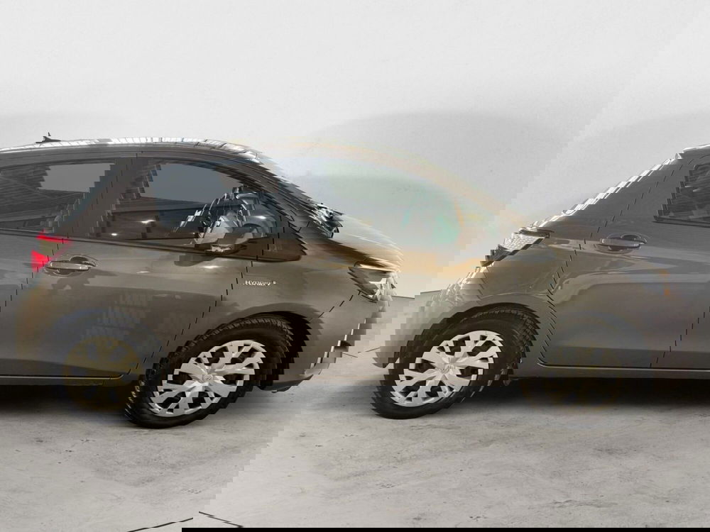 Toyota Yaris usata a Monza e Brianza (7)