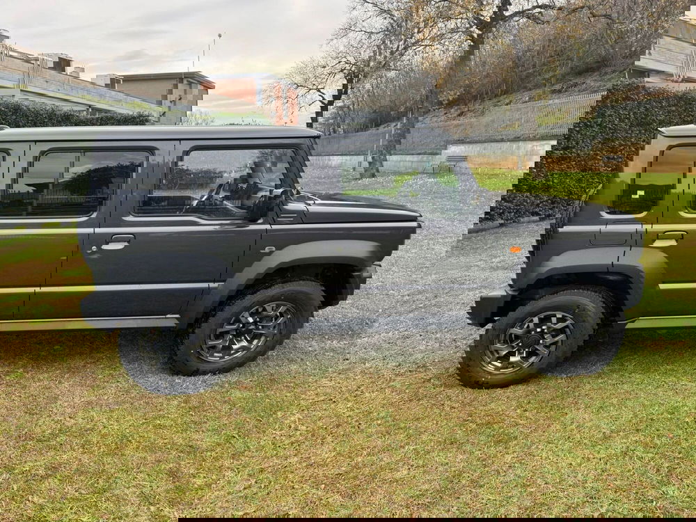 Suzuki Jimny nuova a Salerno (16)