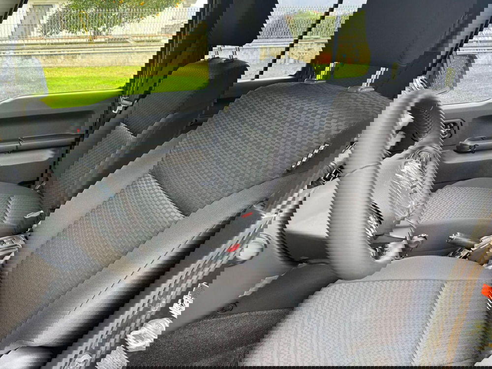 Suzuki Jimny nuova a Salerno (6)