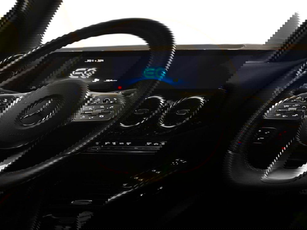 Mercedes-Benz GLA SUV usata a Prato (10)