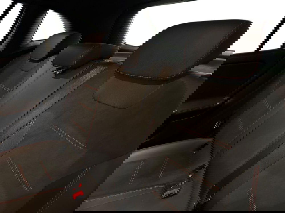 Mercedes-Benz GLA SUV usata a Prato (12)