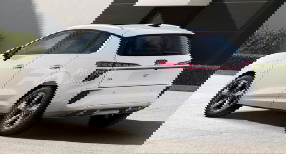 Audi Q3 Sportback nuova a Lecco (6)