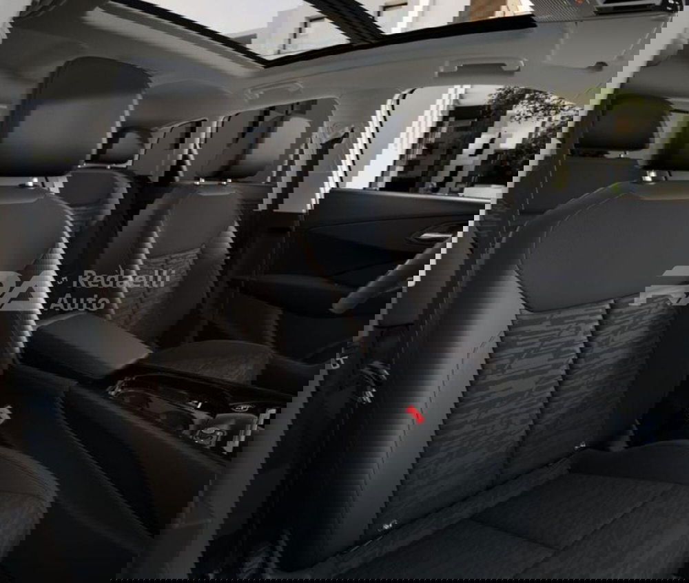 Audi Q3 Sportback nuova a Lecco (8)