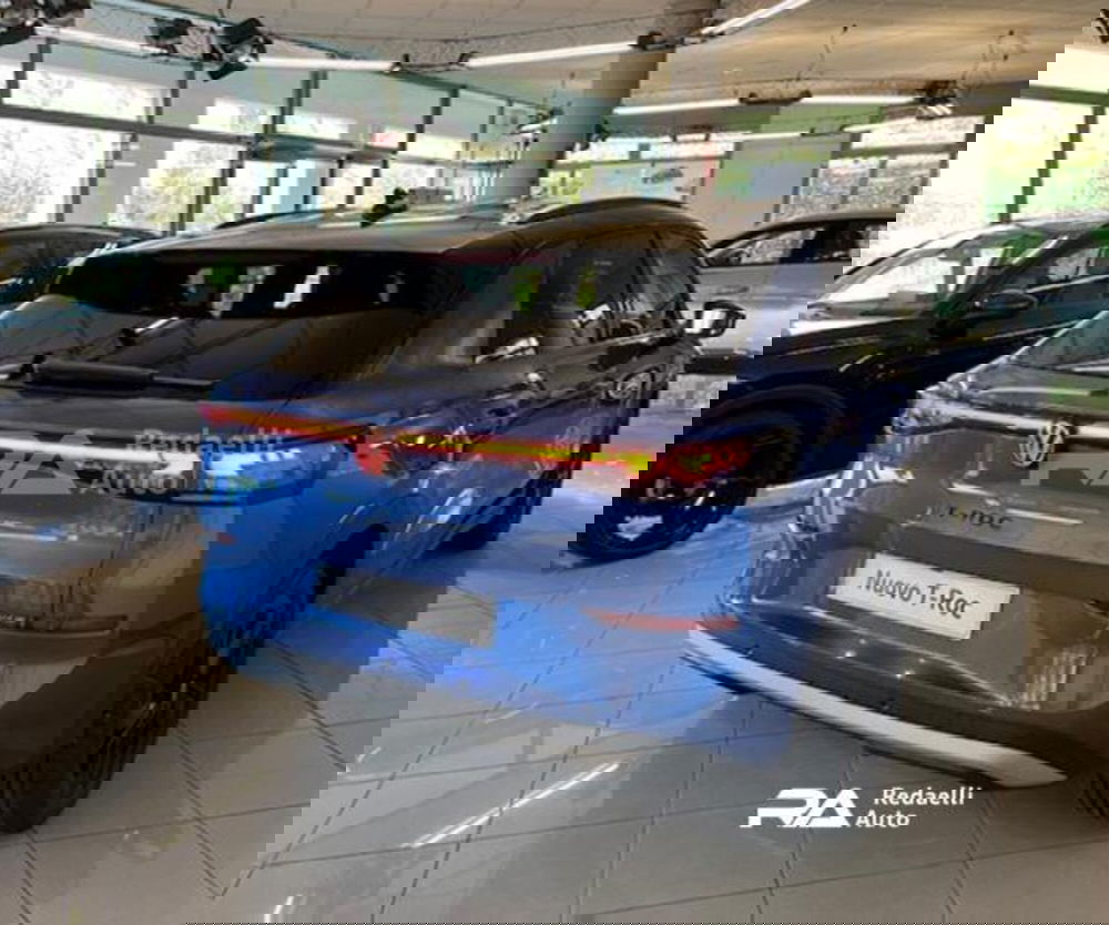 Volkswagen T-Roc nuova a Lecco (3)