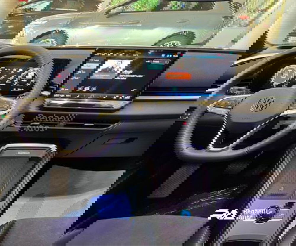 Volkswagen T-Roc nuova a Lecco (8)