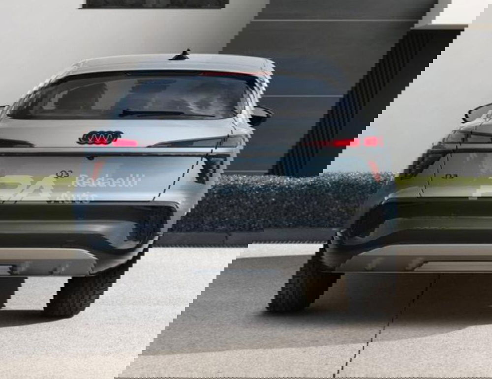 Audi Q3 Sportback nuova a Lecco (3)