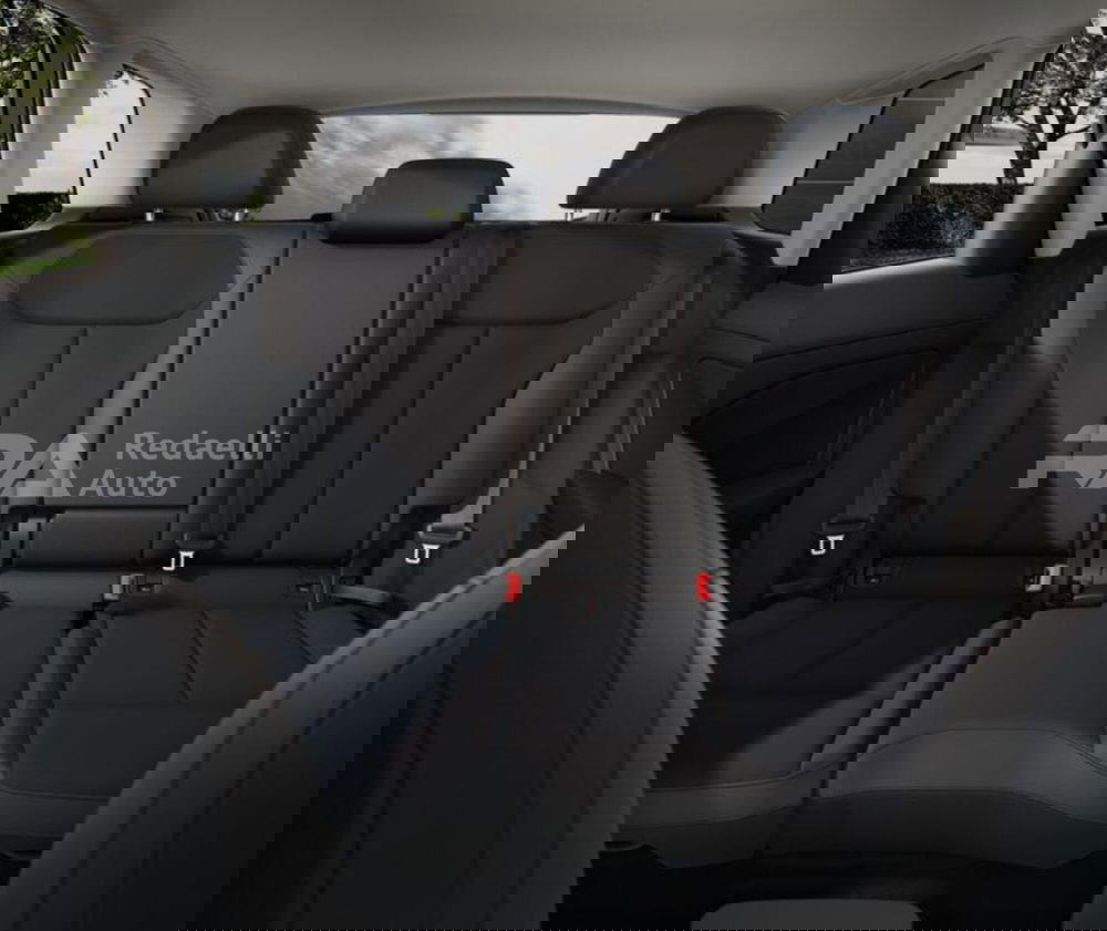 Audi Q3 Sportback nuova a Lecco (8)