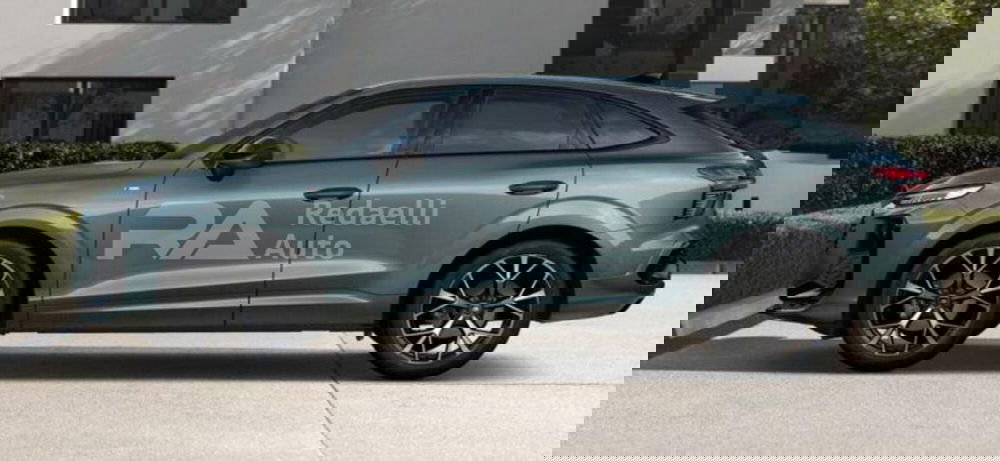 Audi Q3 Sportback nuova a Lecco (4)