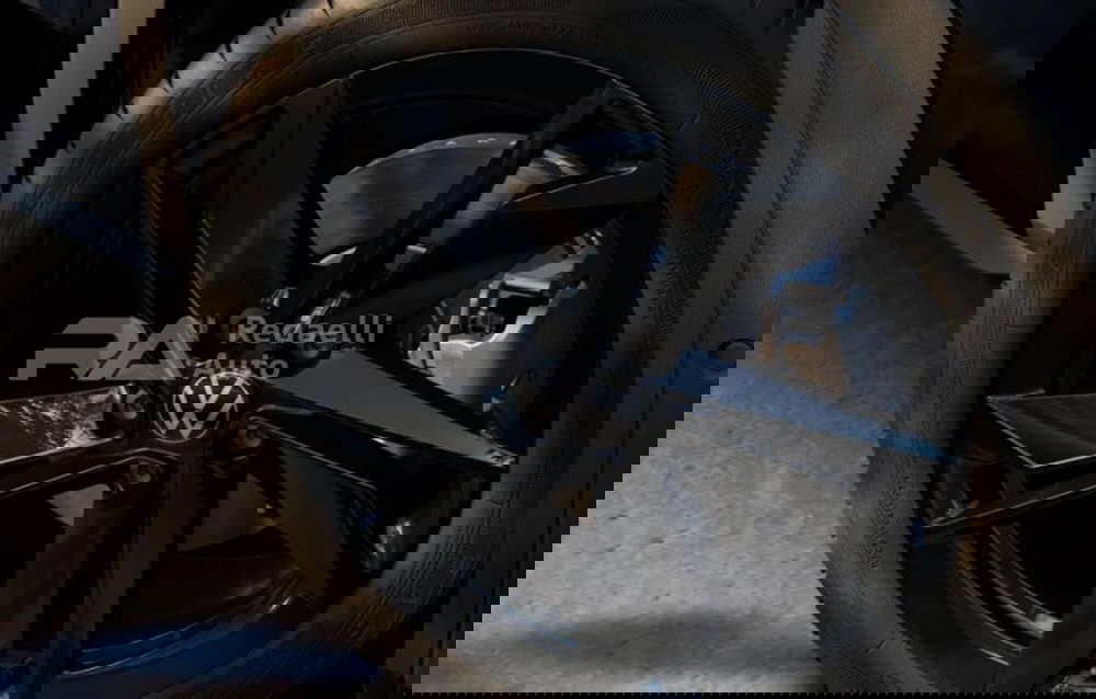 Volkswagen T-Roc nuova a Lecco (4)