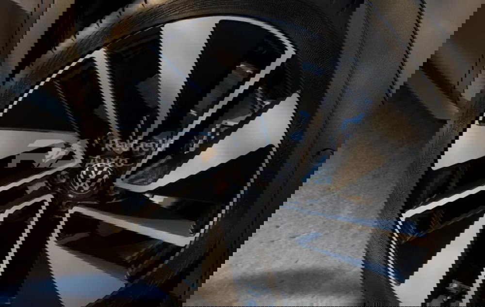 Volkswagen T-Roc nuova a Lecco (4)