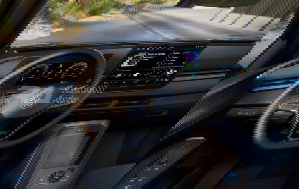 Volkswagen T-Roc nuova a Lecco (6)