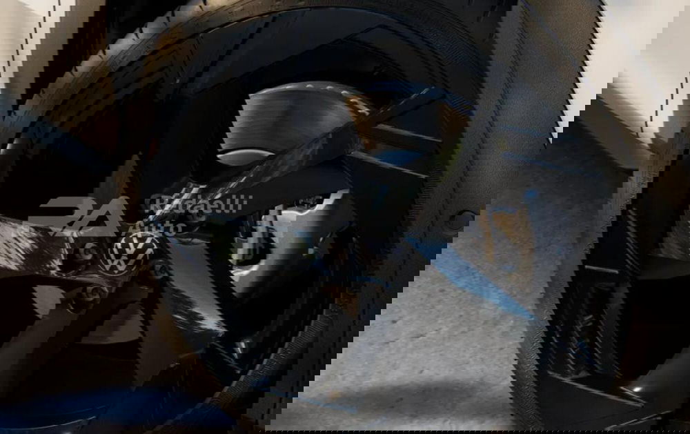 Volkswagen T-Roc nuova a Lecco (4)