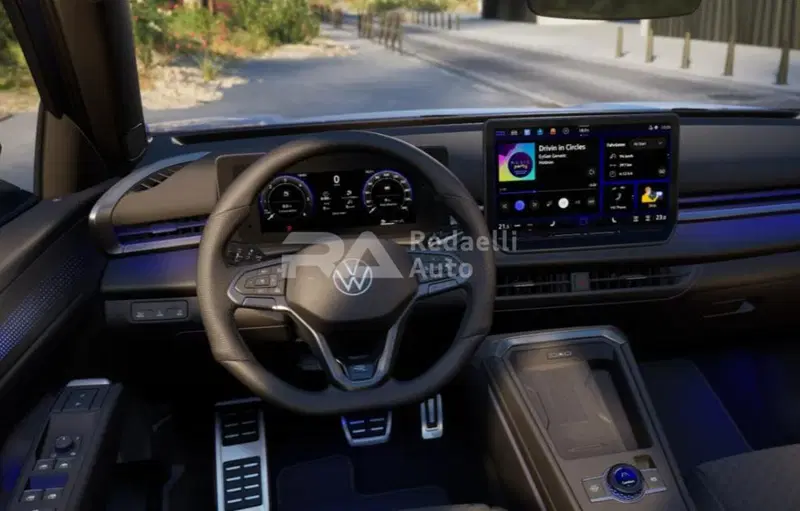 Volkswagen T-Roc nuova a Lecco (6)